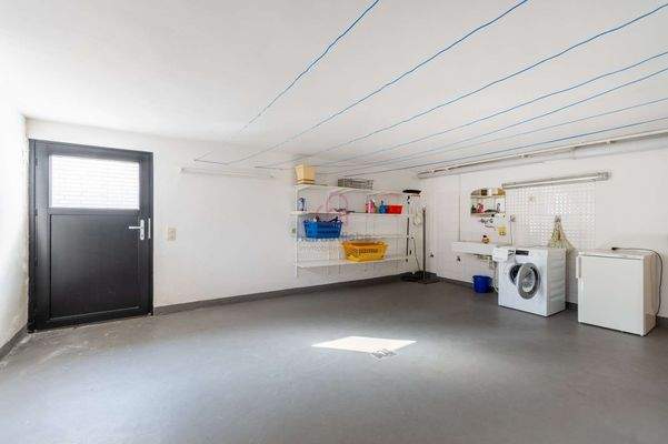 trockener und gepflegter Keller