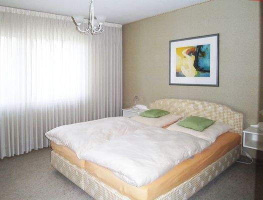 Schlafzimmer im UG