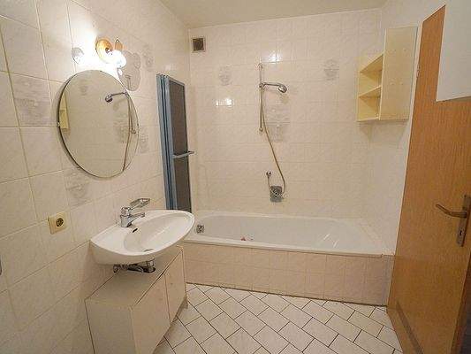 Badezimmer Einliegerwohnung UG