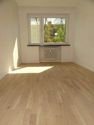 Zimmer rechts Bild 2.jpg