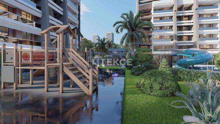 Apartments with Pool in Altıntaş Close to the Airport