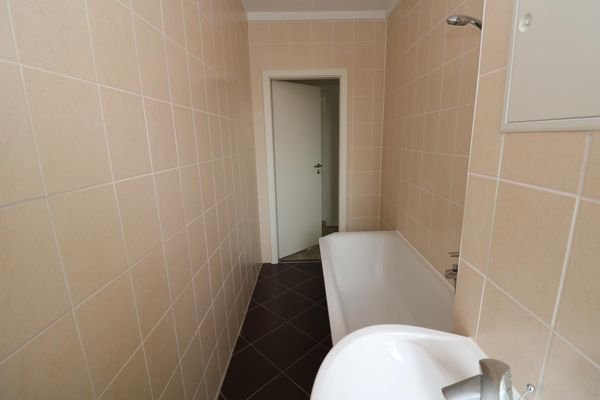 Beispiel Bad mit Wanne