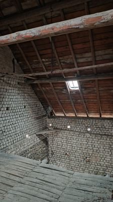 Speicher Luftraum über Garage