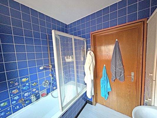 OG Whg. 2 Badezimmer