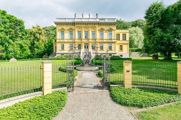 Grundstücksauffahrt