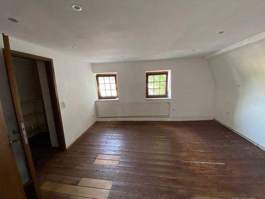 Schlafzimmer 2. Obergeschoss (2)