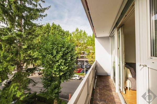 Überdachte Westloggia