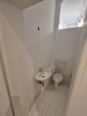 WC.jpg