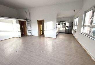 Offener Wohn- u. Küchenbereich