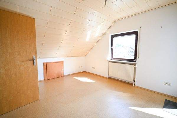 Schlafzimmer 1 von 2 DG