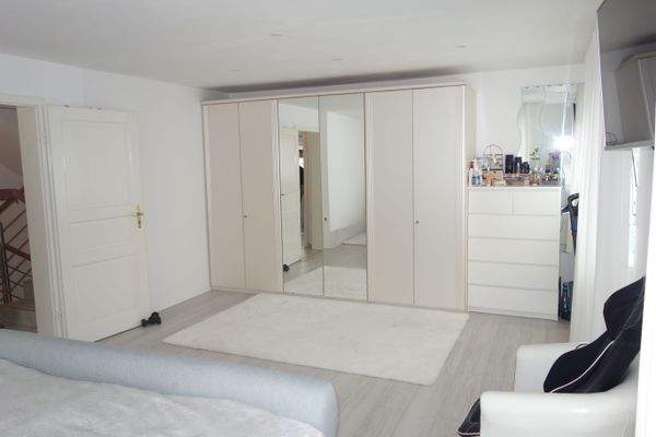 Schlafzimmer OG (5).JPG