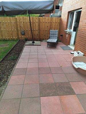 Nebengebäude Terrasse