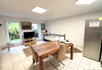 Wohn-/Ess-/Schlafbereich