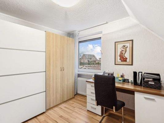 Büro 2 und Schlafzimmer_1