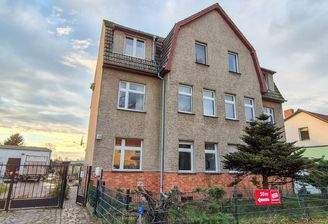 Gebäudeansicht/Nebengebäude