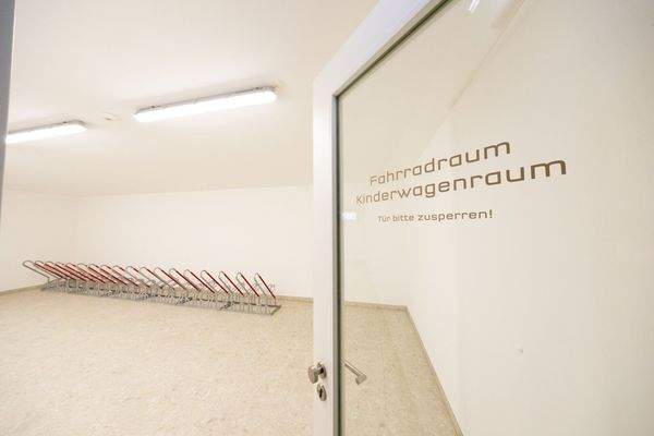 Fahrradraum & Kinderwagenraum