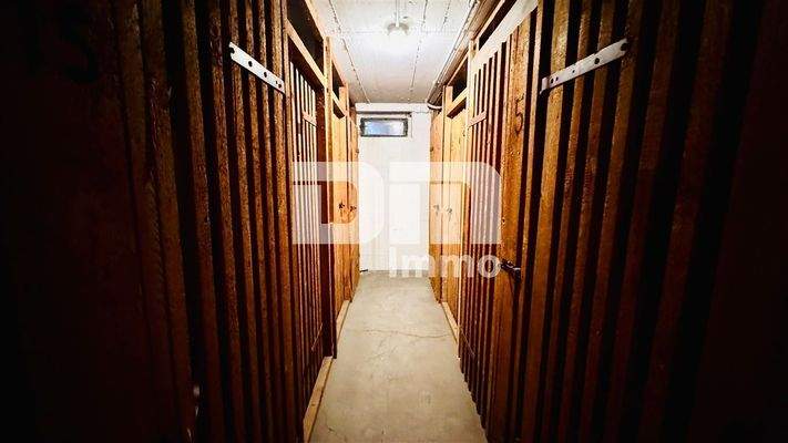 Kellerräume / Verschläge