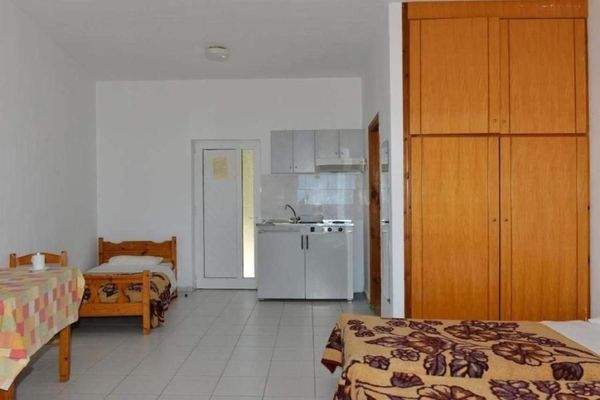 Kreta, Aspro: Apartmenthotel mit Pool und Meerblick zu verkaufen