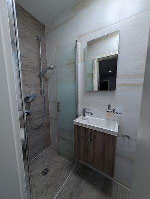 Gästebad mit Dusche