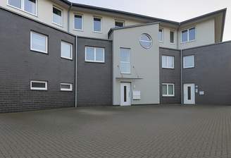 Außenansicht Eingangsbereich