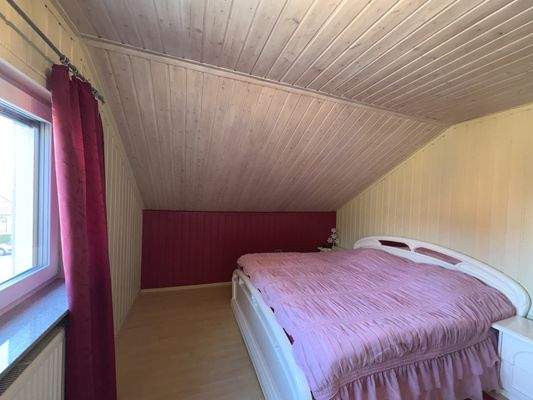 Elternschlafzimmer OG