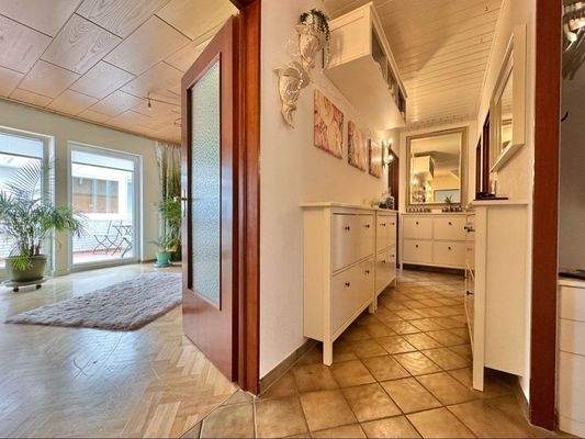 ...mit Zugang zu allen Räumen.