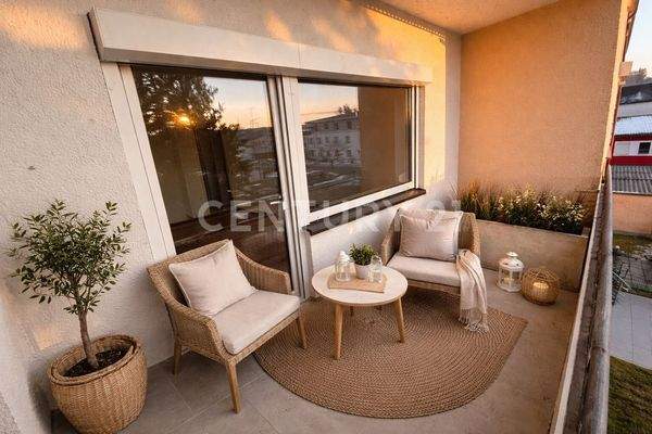 Balkon (Virtuell möbliert)