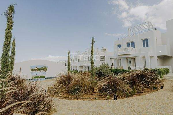 Stylish Sea View Apartments in Girne Alsancak