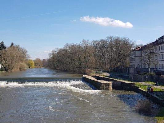 Fulda mit Blick auf den Schloßpark