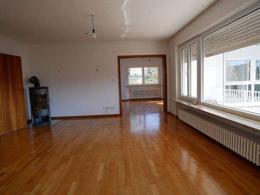 Wohnen/Essen/Wintergarten im Erdgeschoss