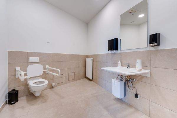 2. OG - Behindertentoilette