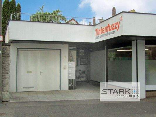 Außenansicht Garage und Privateingang.jpg