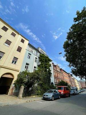 Hausansicht außen 2.jpeg