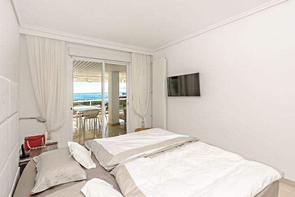 Master bedroom in apartment in Cas Català 1