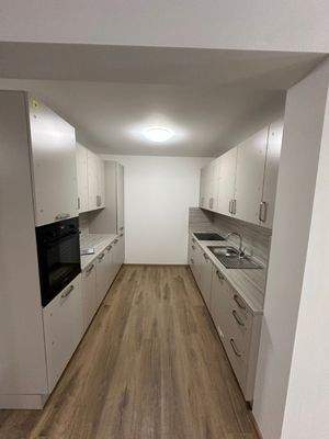 Groß (20260319_065818910_iOS).jpeg