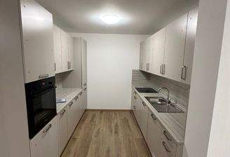 Groß (20260319_065818910_iOS).jpeg