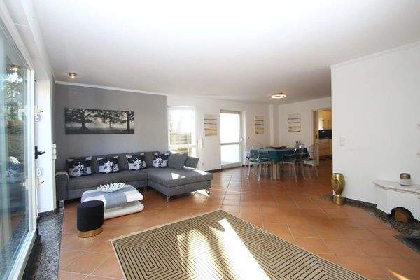 … hier ist der Zugang zur Süd-West-Terrasse