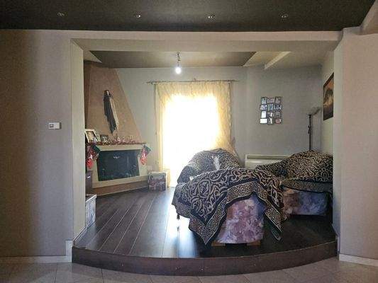 Kreta, Neapoli: Geräumige Wohnung zu verkaufen