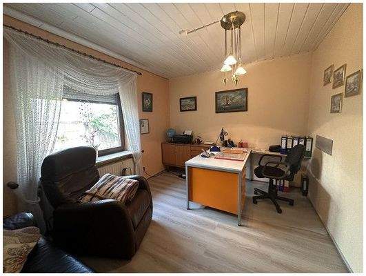 Arbeitszimmer EG