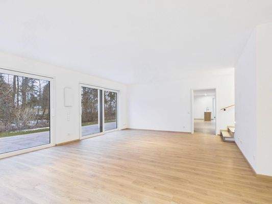 Separater Wohnbereich mit Aufgang ins Obergeschoss