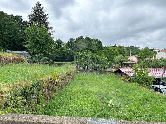 Attraktives Baugrundstück in grüner Oase