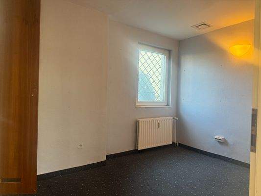 Laden rechts hinten Erdgeschoss