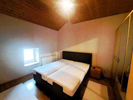 Immobilienperle Veronika Löffler - Dachgeschoss - Elternschlafzimmer