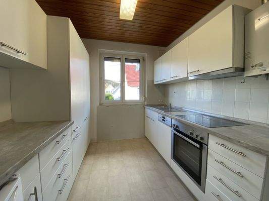 OG - Küche mit Möblierung