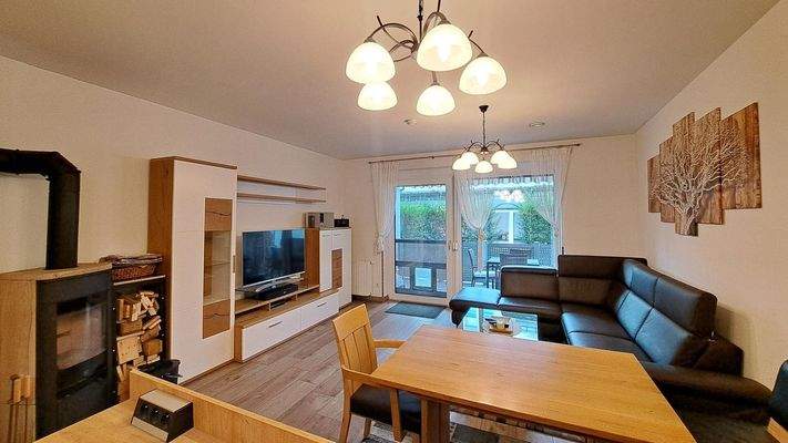 Wohn- Essbereich mit offener Küche