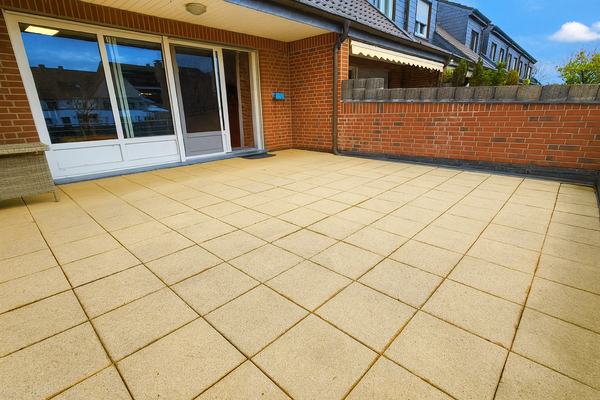 Dachterrasse (1. OG)