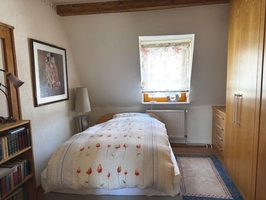 Kinderzimmer mit Einbauschrank