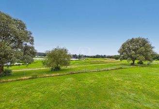 Terrasse und Blick auf den Golfplatz