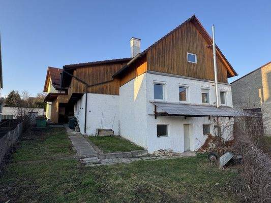 Rückansicht Gewerbe + Keller