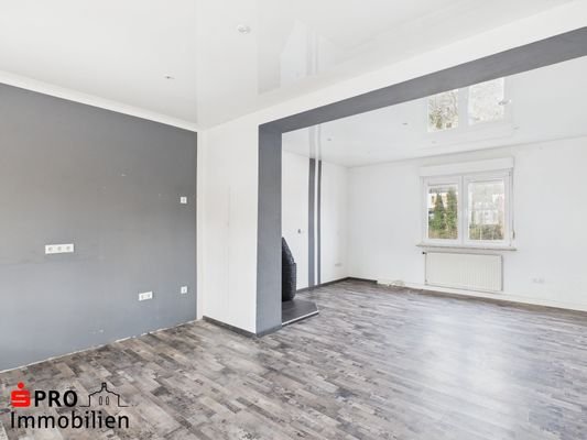 Küche und Esszimmer